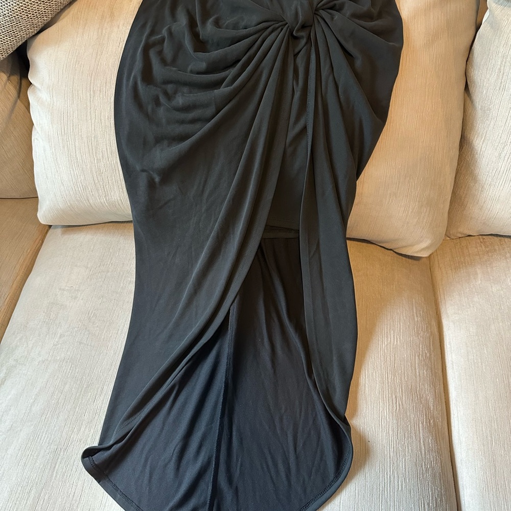 Forever 21 Black Asymmetric Skirt